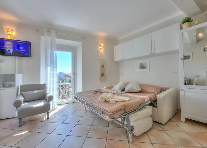 Nido Belvedere Ac And View - Happy